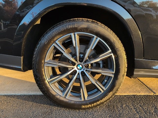 Certified 2023 BMW X6 xDrive40i w/ Executive Package image 9
