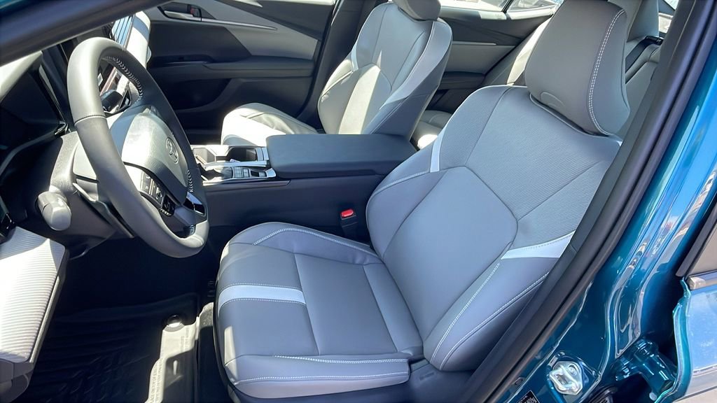 New 2026 Toyota Camry SE FWD image 10