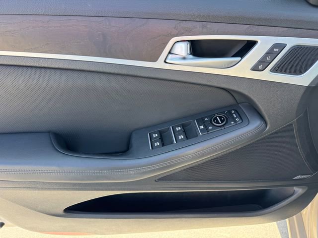 Used 2015 Hyundai Genesis 3.8 w/ Option Group 04 image 15