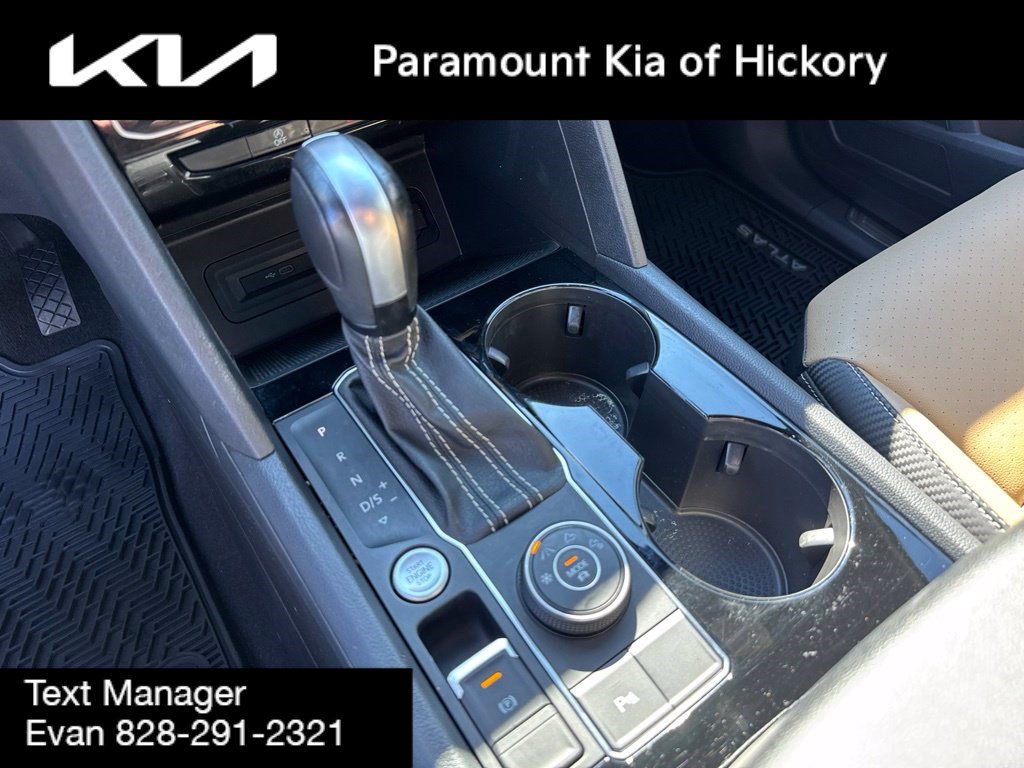 Used 2022 Volkswagen Atlas Cross Sport SE AWD/4WD image 24