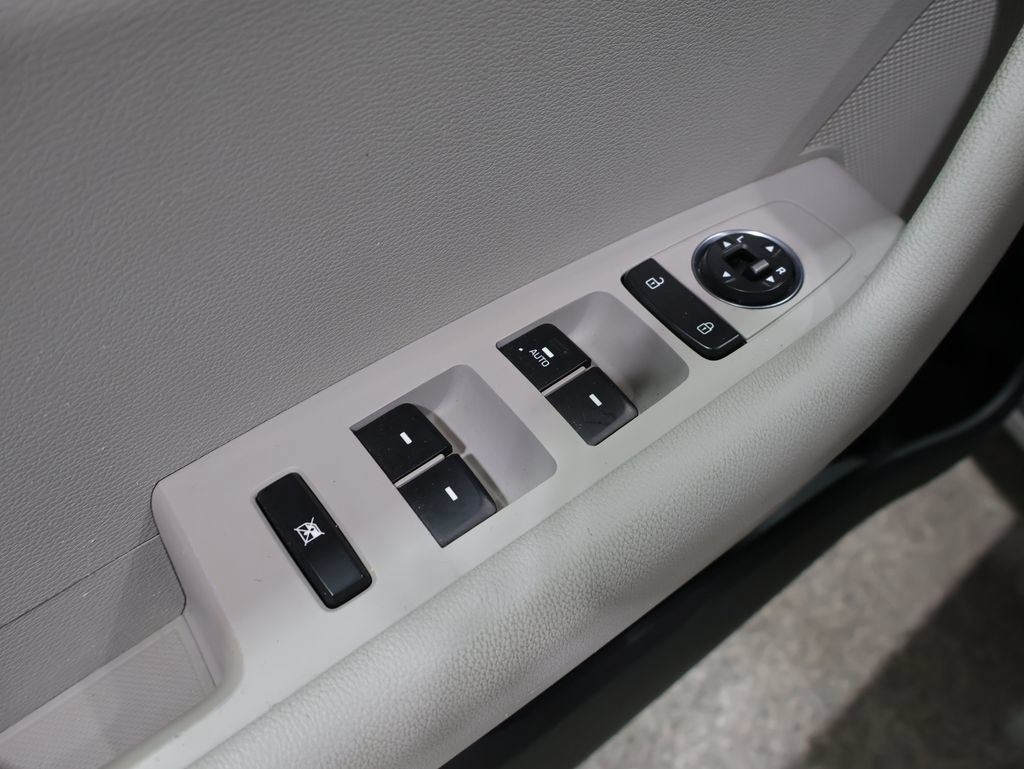 Used 2015 Hyundai Sonata SE FWD image 14