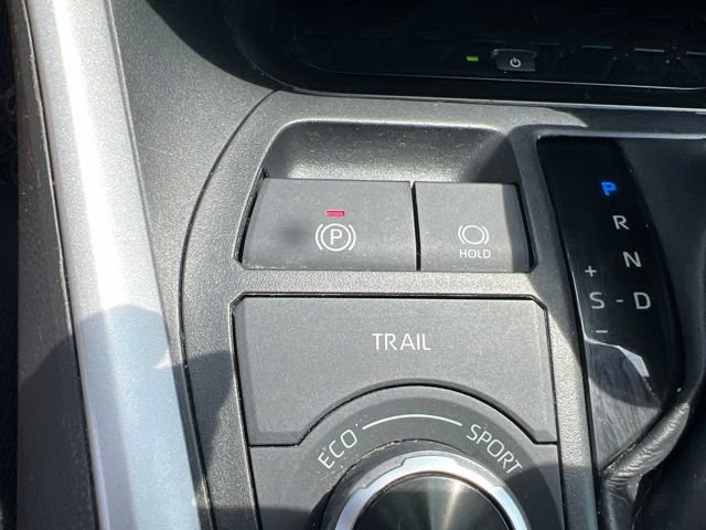 Used 2020 Toyota RAV4 XSE AWD/4WD image 25