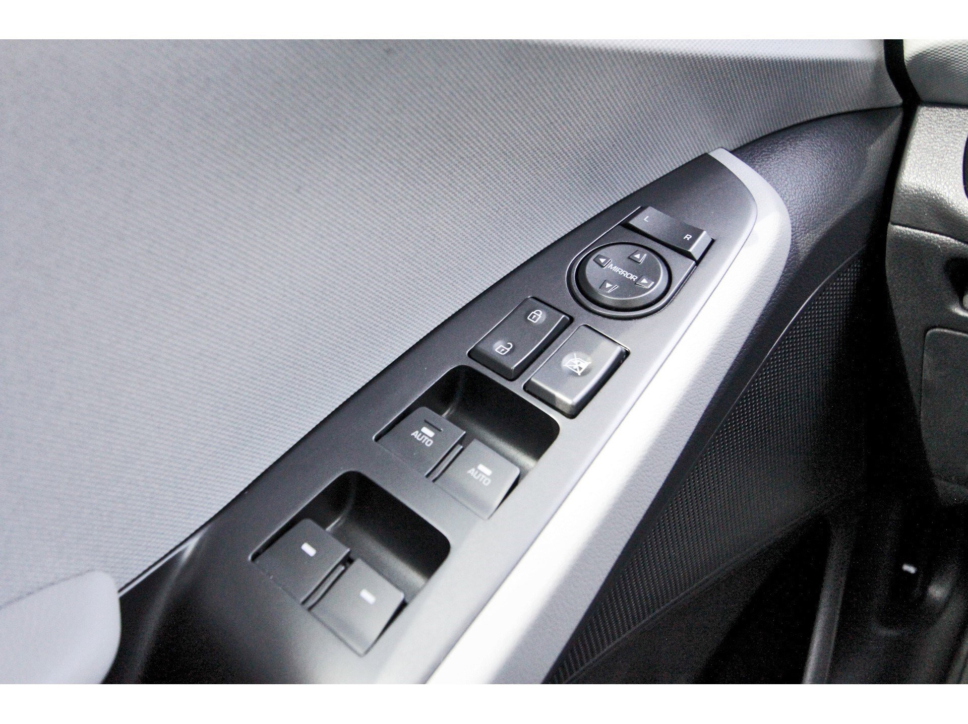 Used 2020 Hyundai Ioniq SEL image 23