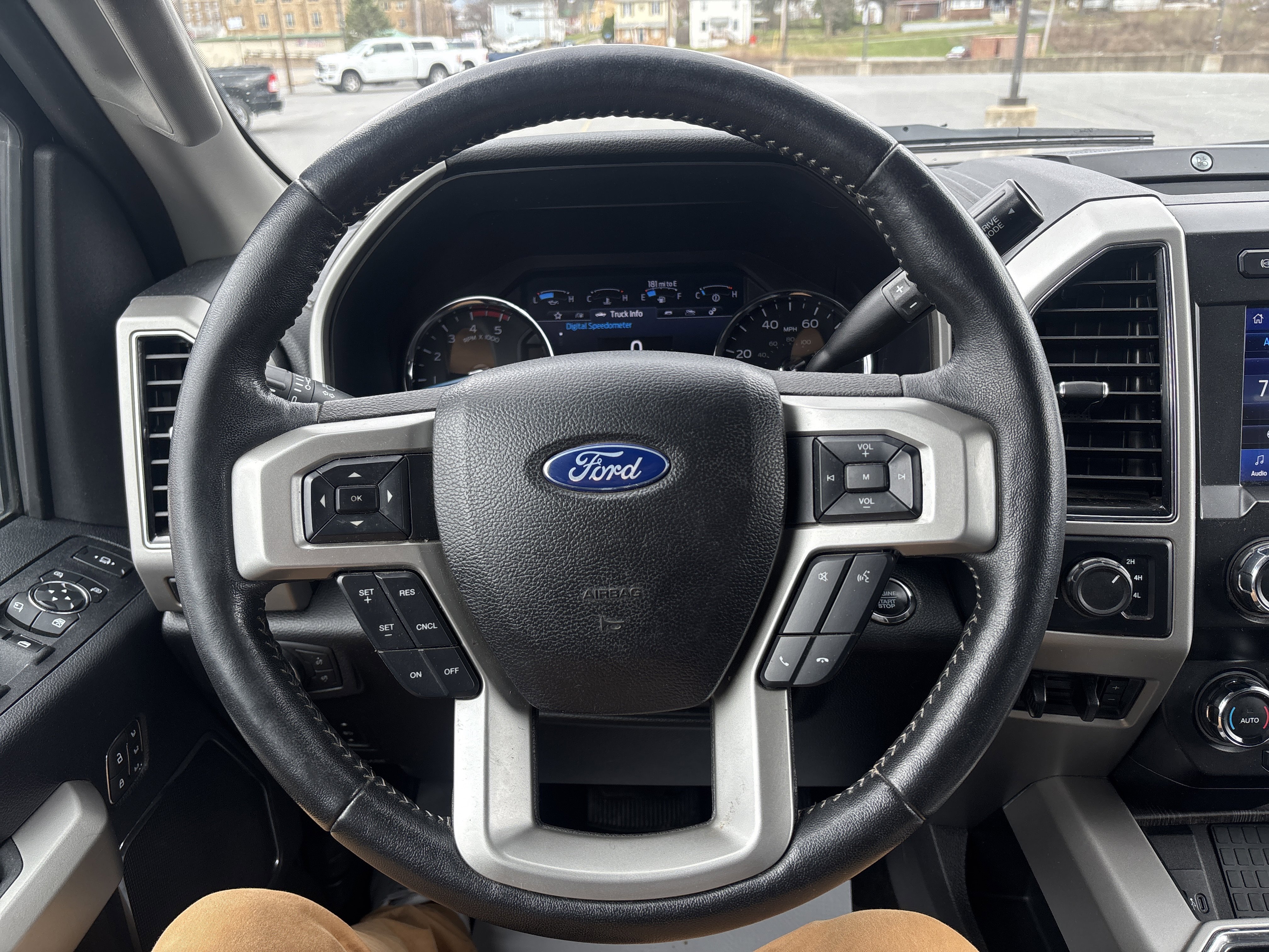 Used 2021 Ford F250 Lariat image 18