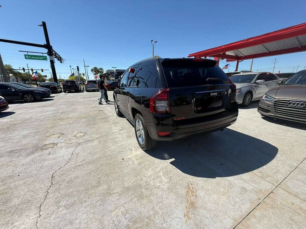Used 2014 Jeep Compass Latitude image 5