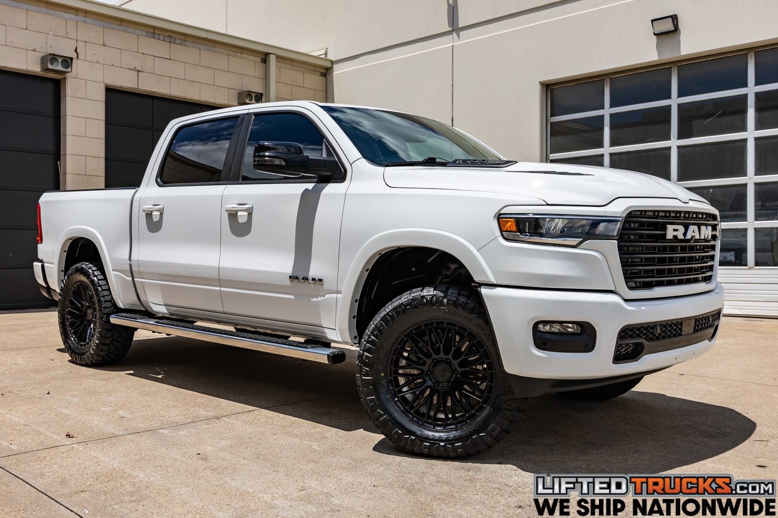 Used 2025 RAM 1500 Laramie w/ Sport Appearance Package
