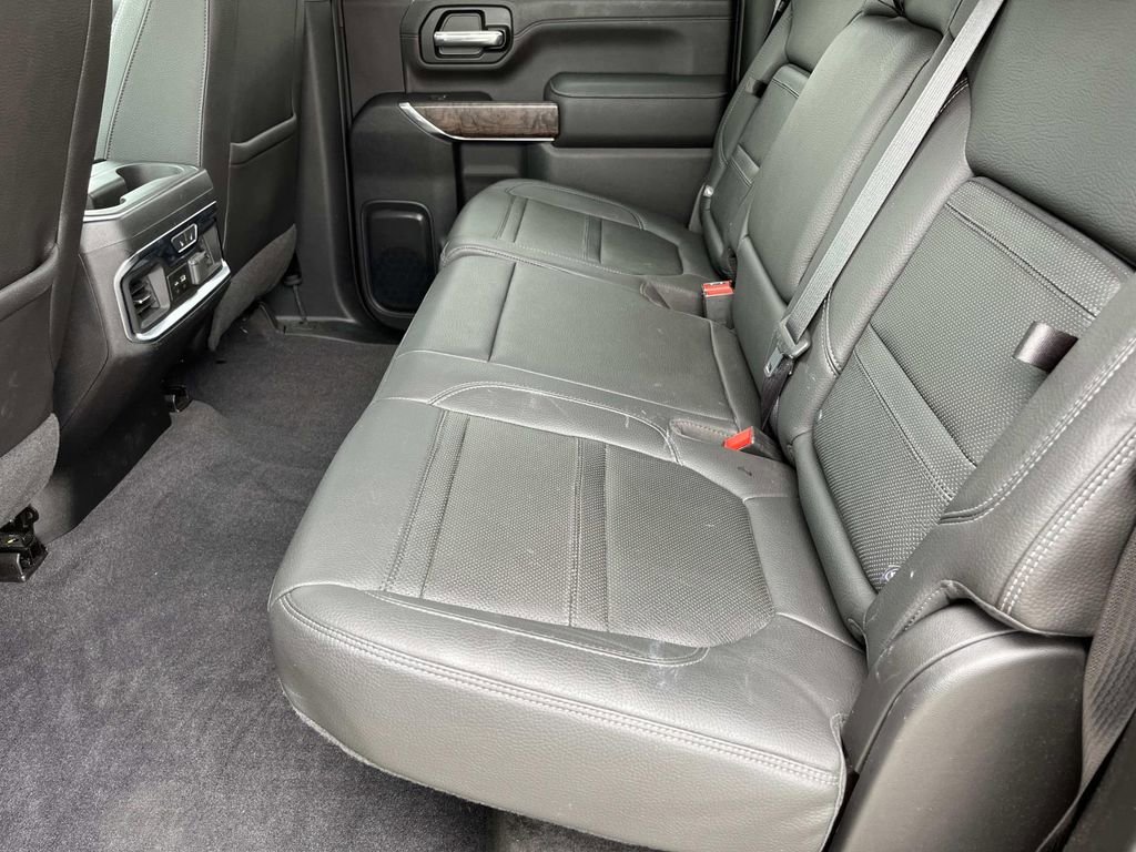 Used 2020 GMC Sierra 2500 Denali w/ Technology Package image 18