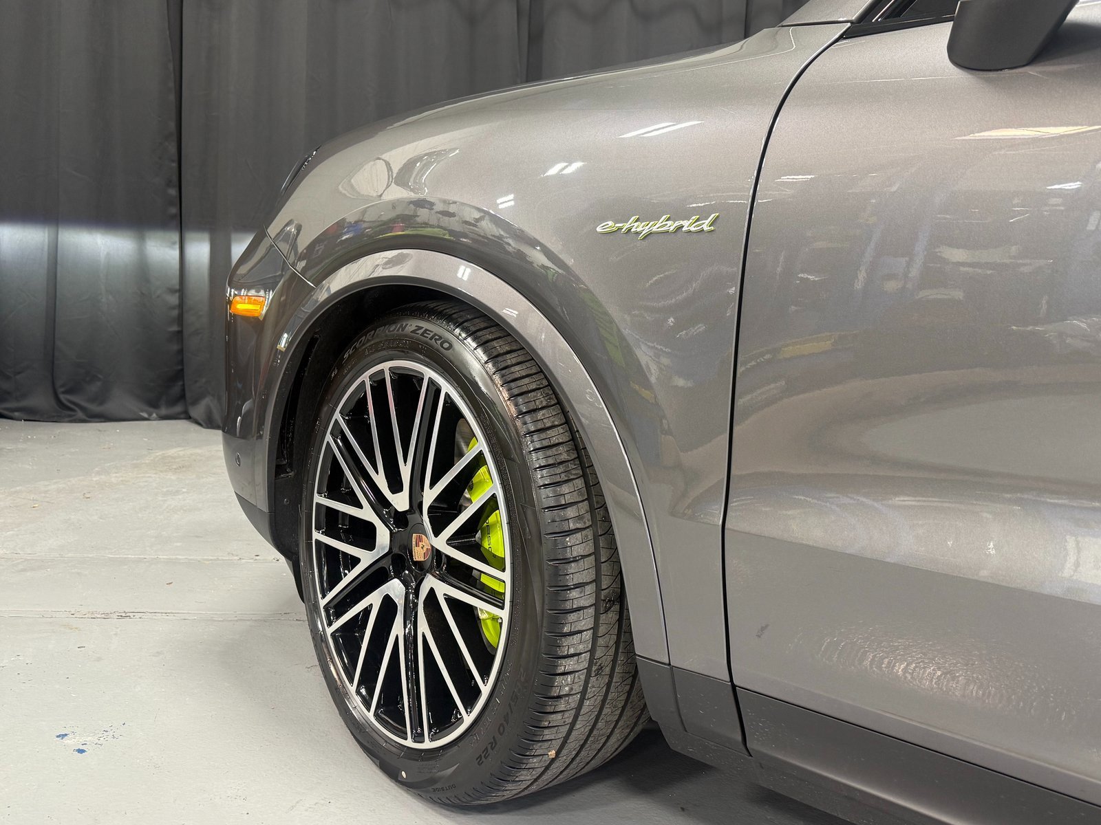 New 2026 Porsche Cayenne E-Hybrid image 4