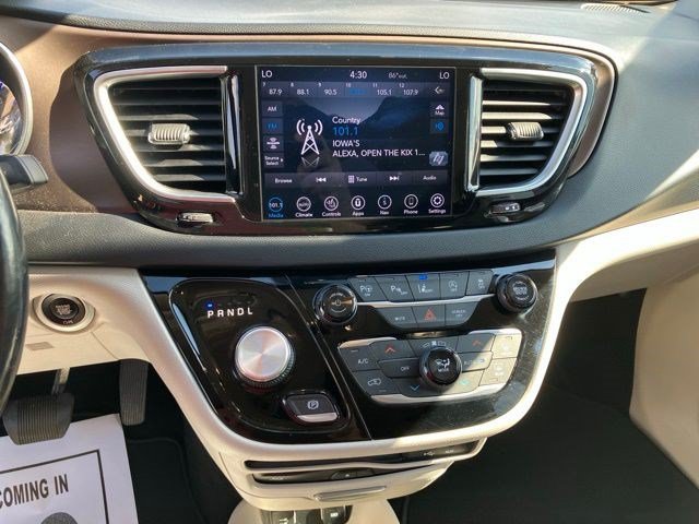 Certified 2019 Chrysler Pacifica Touring-L Plus w/ Advanced Safetytec Group FWD image 16
