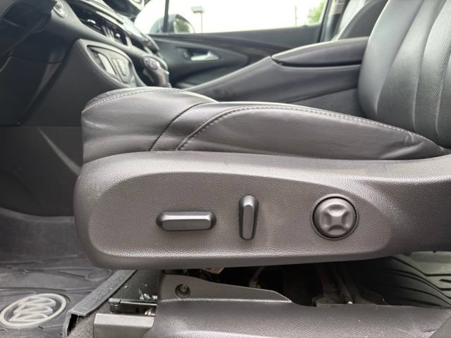 Used 2020 Buick Envision Essence FWD image 32