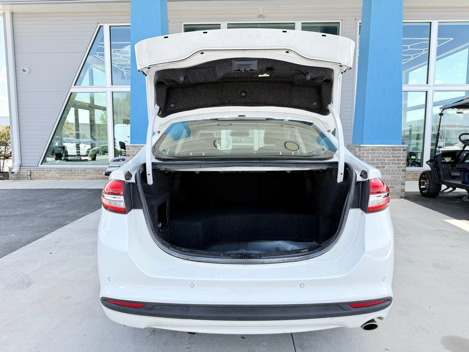 Used 2018 Ford Fusion SE w/ Equipment Group 602A FWD image 47