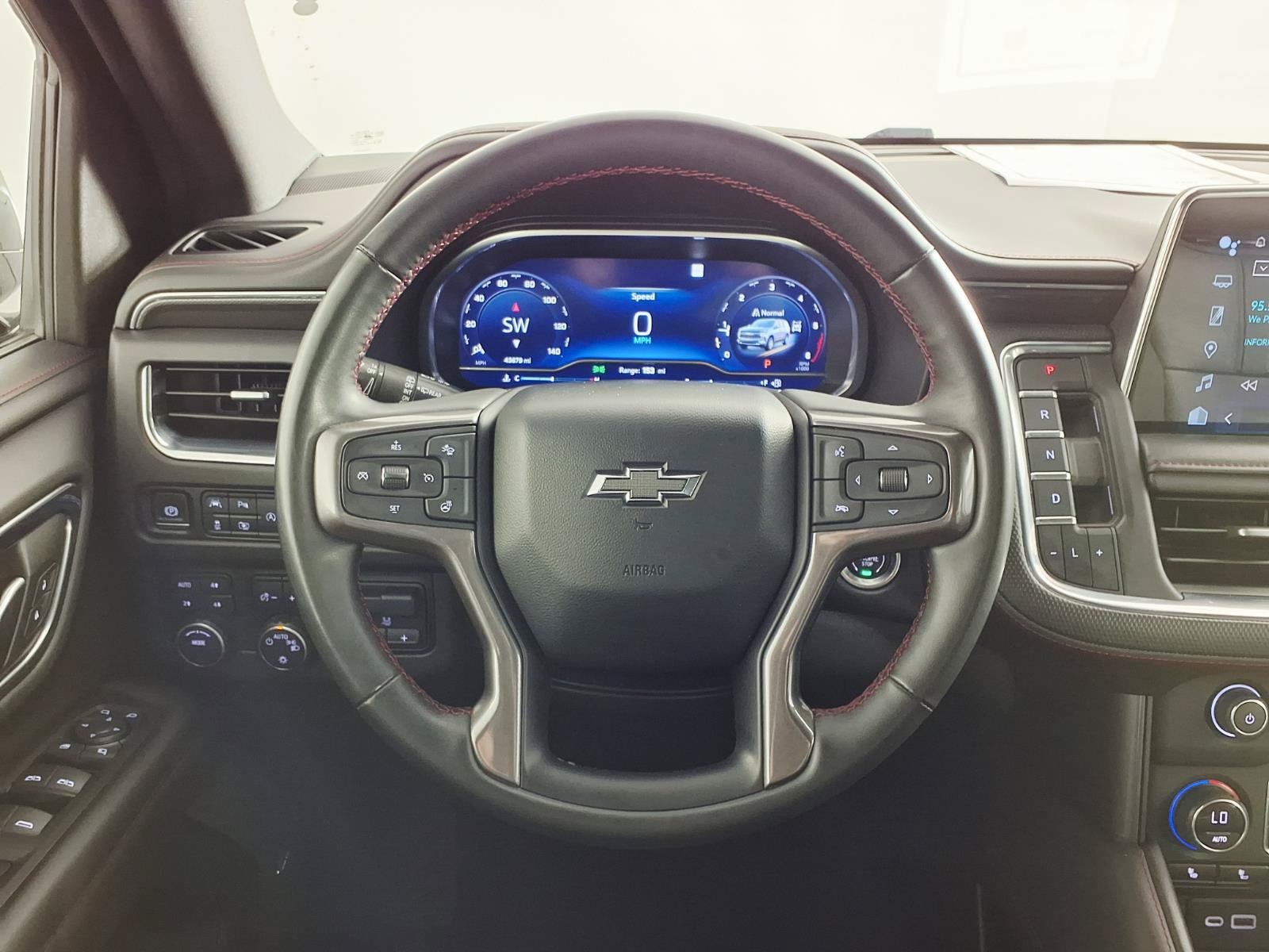 Used 2023 Chevrolet Suburban RST w/ Luxury Package AWD/4WD image 16