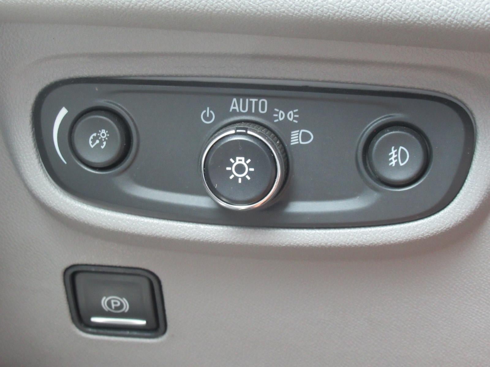 Used 2022 GMC Terrain SLT FWD image 21