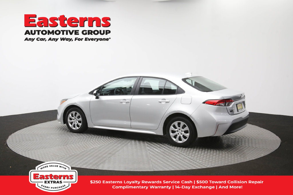 Used 2025 Toyota Corolla LE FWD image 63