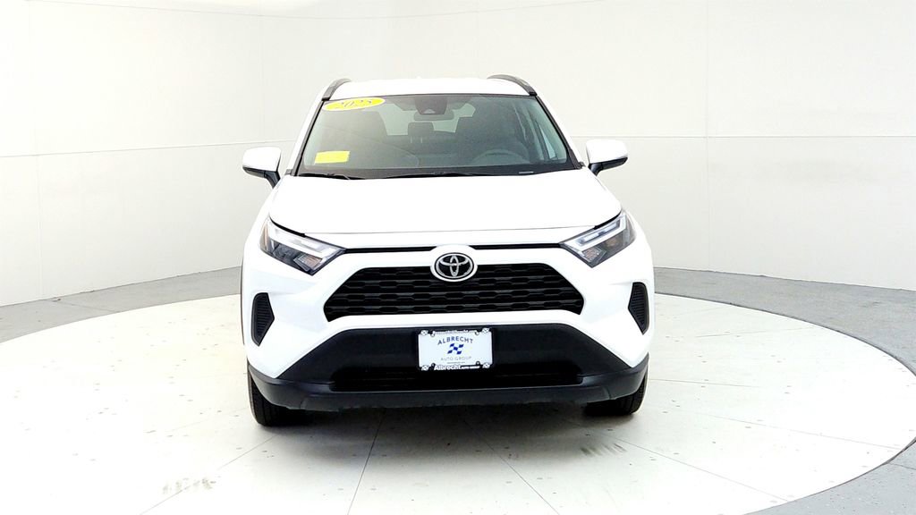 Certified 2025 Toyota RAV4 XLE AWD/4WD image 8