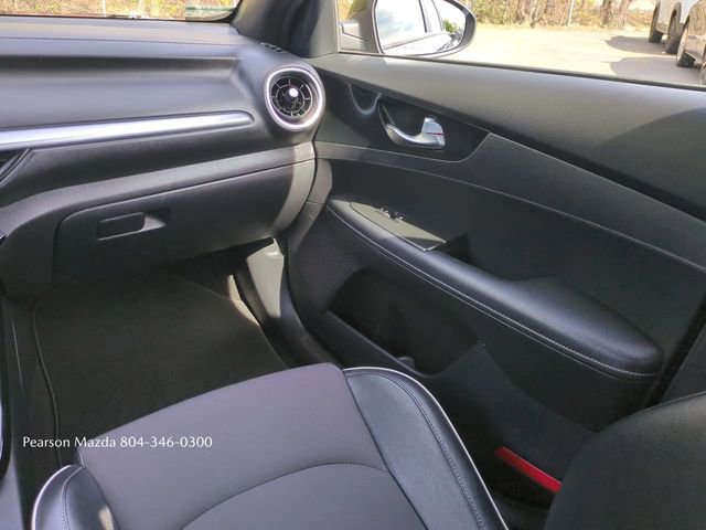 Used 2022 Kia Forte GT-Line image 17