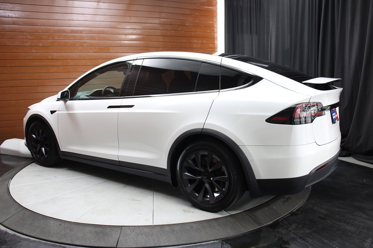 Used 2023 Tesla Model X AWD/4WD image 16