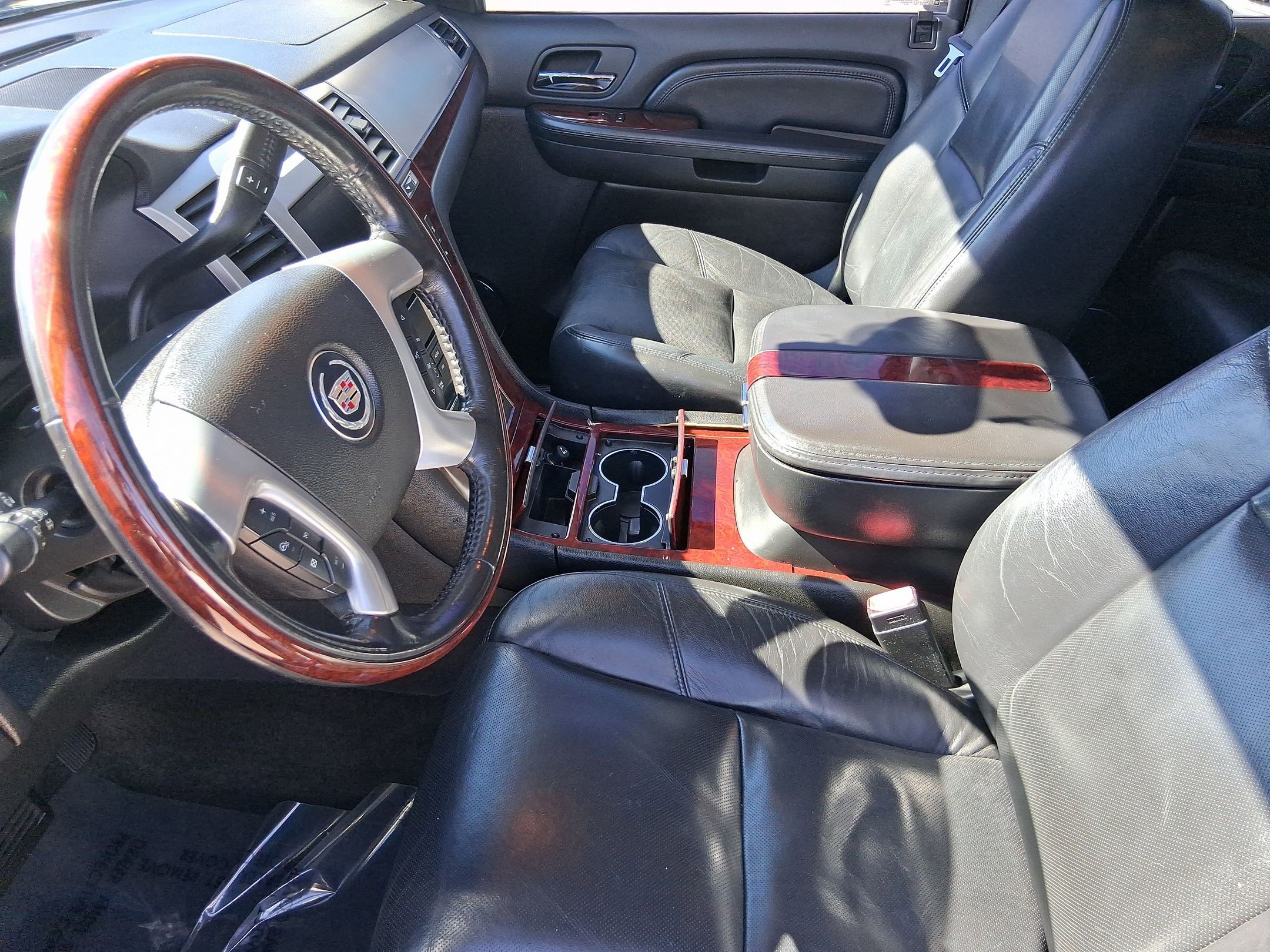 Used 2008 Cadillac Escalade EXT AWD/4WD image 4