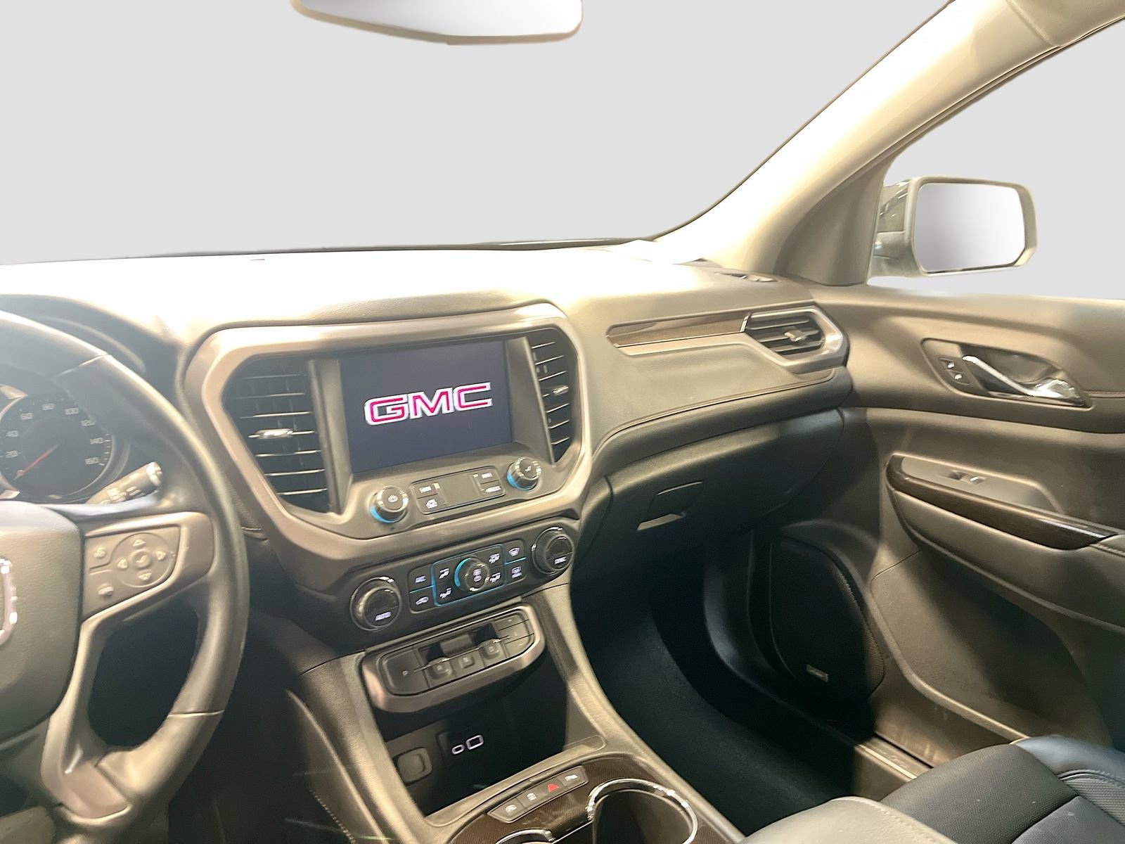 Used 2023 GMC Acadia AT4 w/ Preferred Package image 24