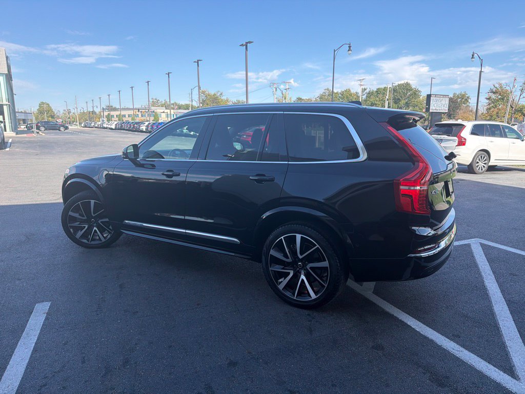 Certified 2024 Volvo XC90 T8 Plus AWD/4WD image 5