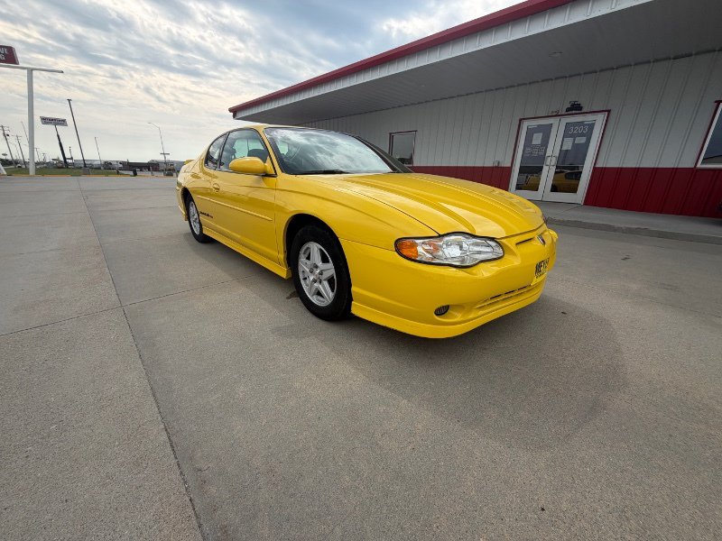 Used 2003 Chevrolet Monte Carlo SS FWD image 2