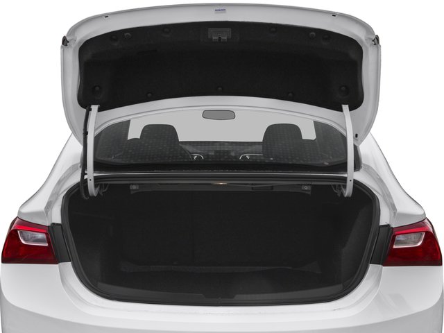 Used 2018 Chevrolet Malibu LT image 12