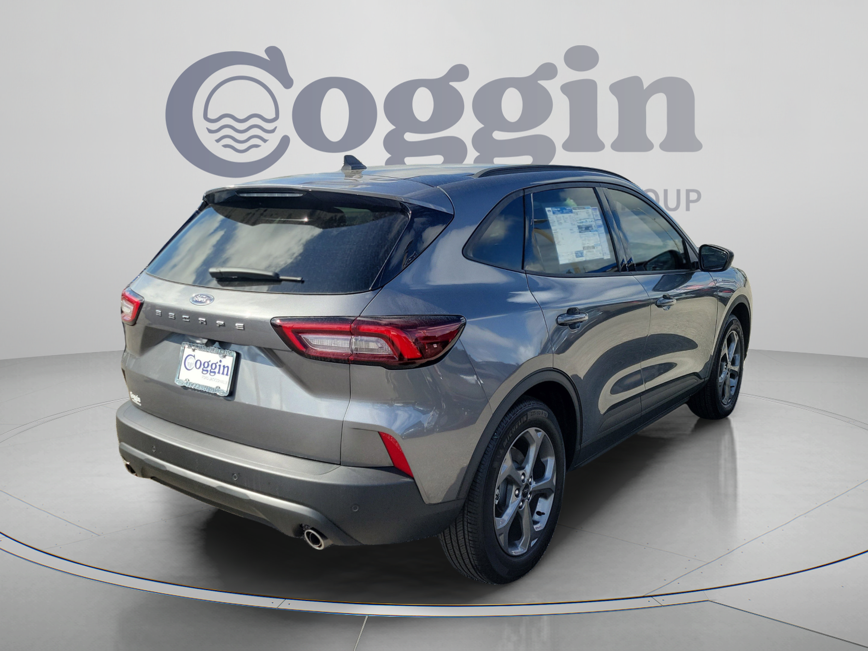 New 2026 Ford Escape ST-Line w/ Tech Pack #1 FWD image 4