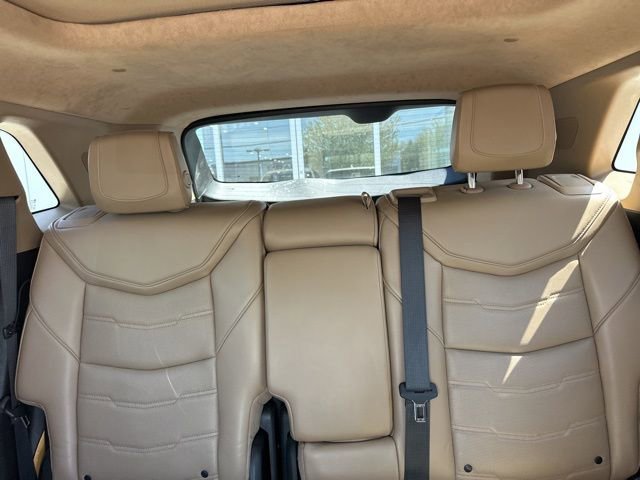 Used 2018 Cadillac XT5 Platinum w/ Driver Assist Package AWD/4WD image 10