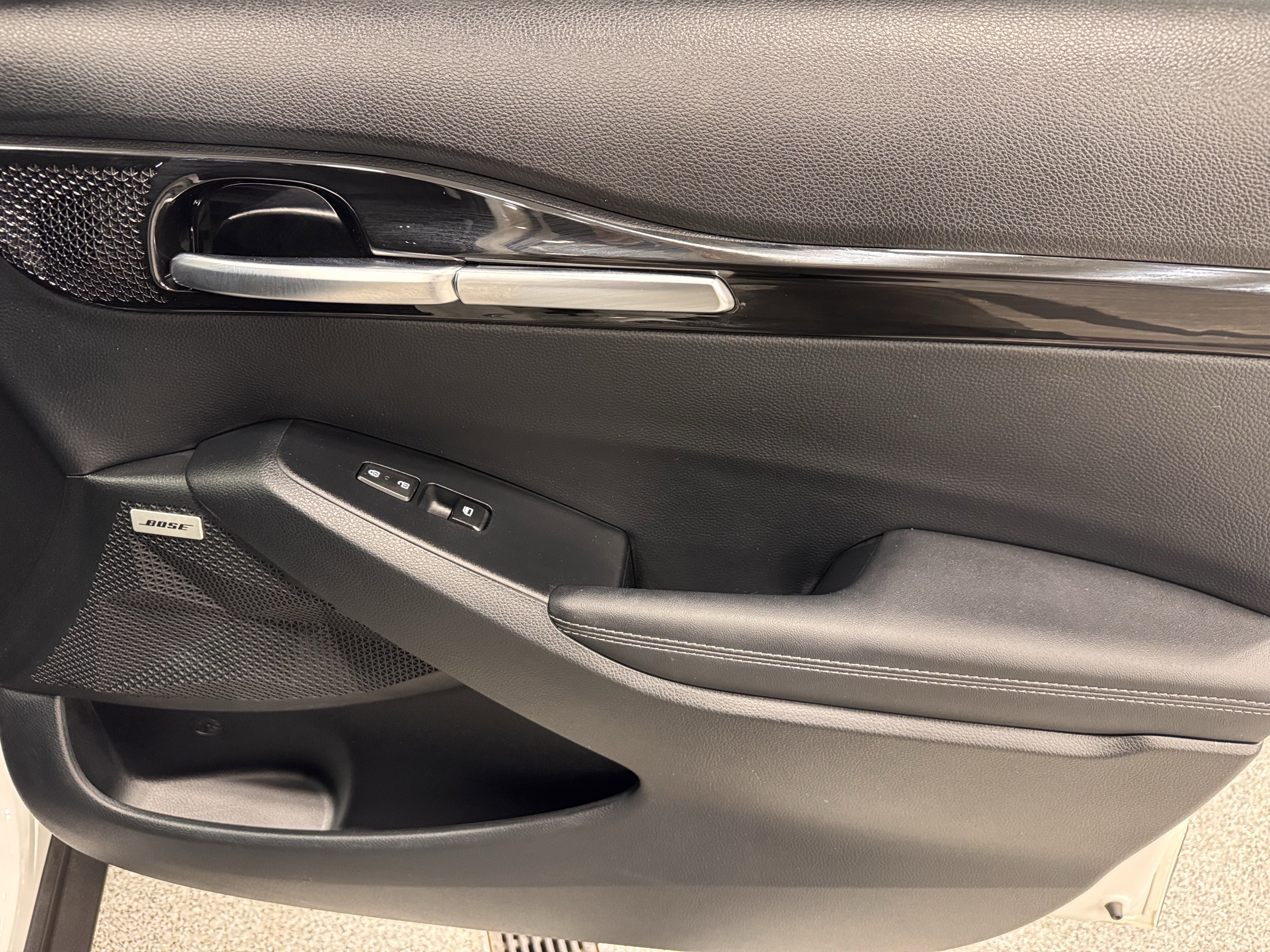 Certified 2023 Kia Seltos SX w/ SX Sunroof Package image 28