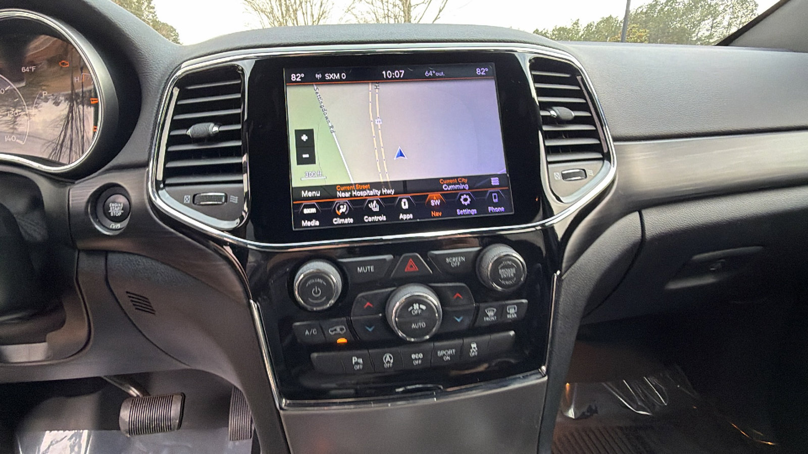 Used 2020 Jeep Grand Cherokee Altitude image 31