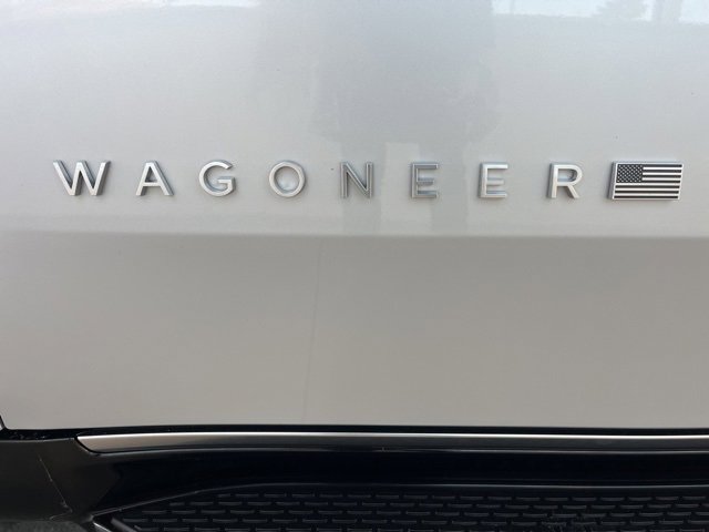 Used 2023 Jeep Wagoneer L Series II image 8