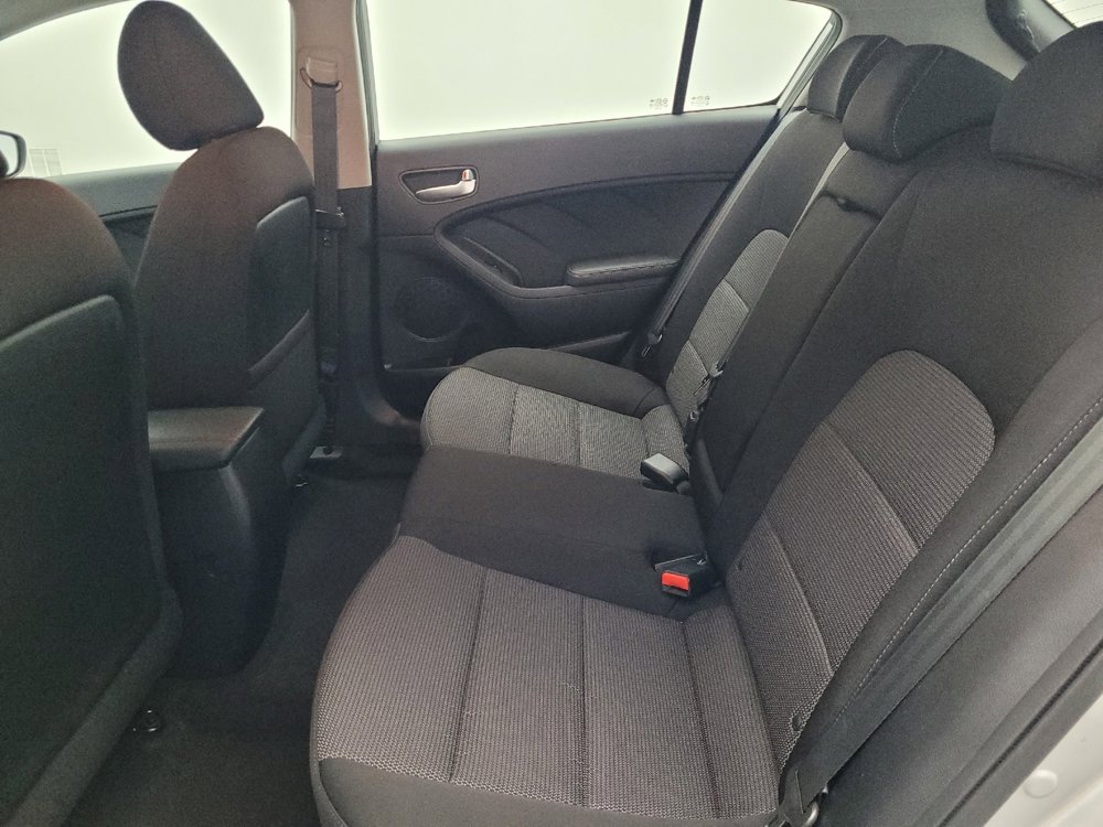 Used 2017 Kia Forte LX image 18