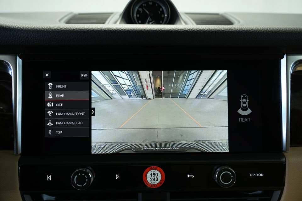 New 2026 Porsche Macan AWD/4WD image 19
