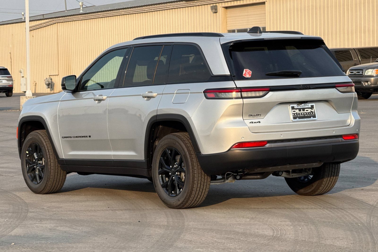 New 2026 Jeep Grand Cherokee Altitude AWD/4WD image 8
