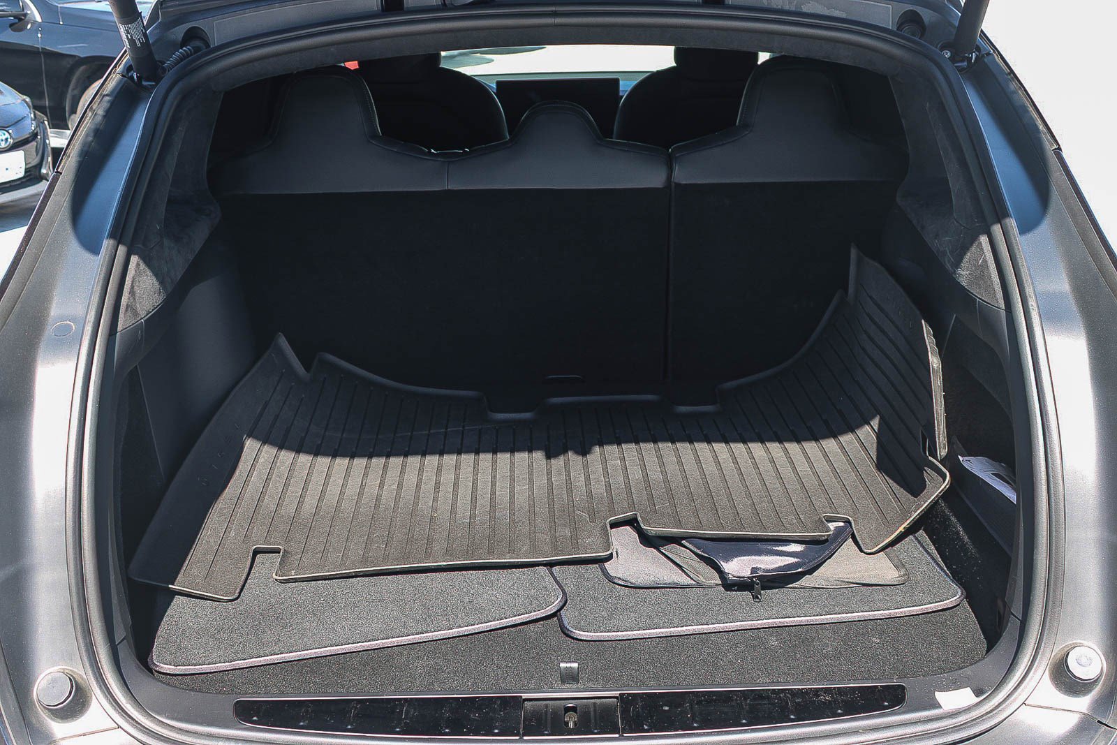 Used 2024 Tesla Model X AWD/4WD image 25