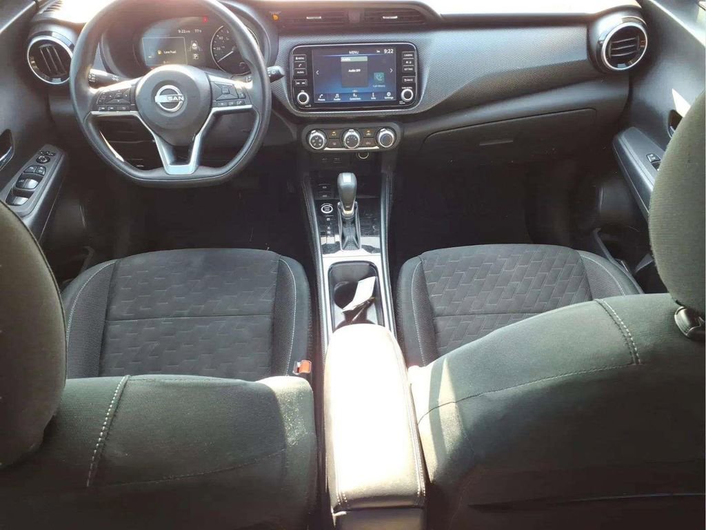 Used 2024 Nissan Kicks SV w/ Exterior Package FWD image 11