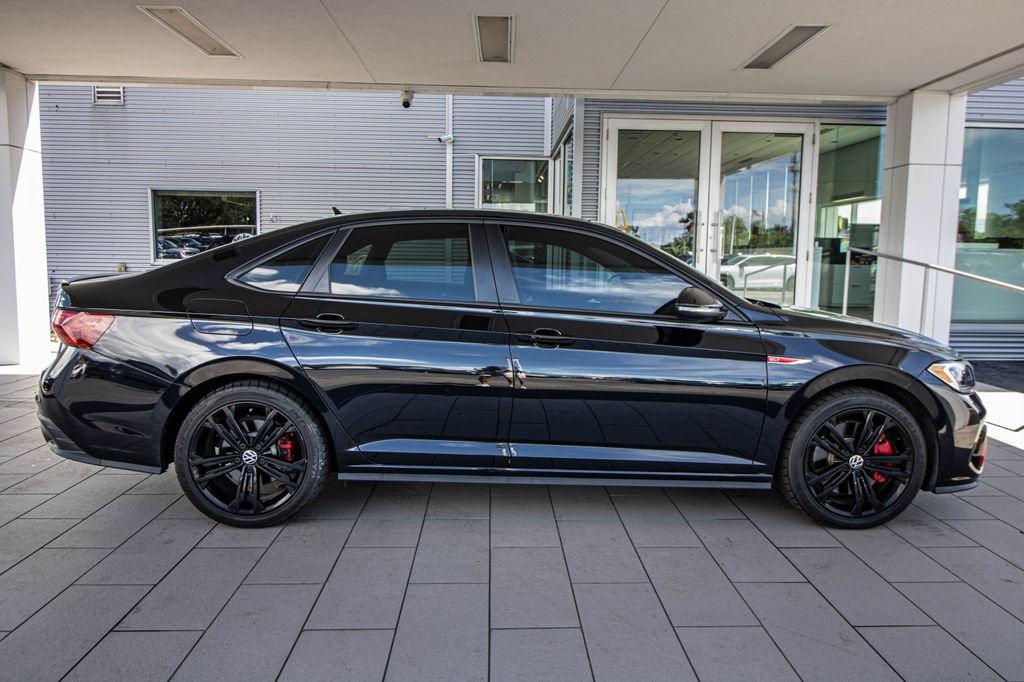 Used 2022 Volkswagen Jetta GLI Autobahn FWD image 3