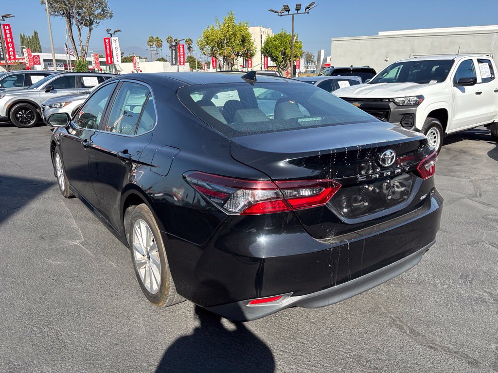 Used 2024 Toyota Camry LE FWD image 6
