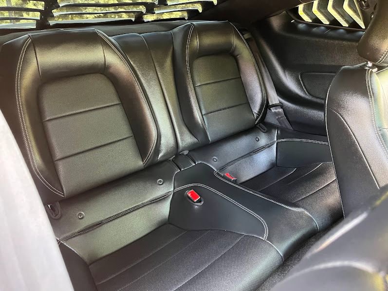 Used 2018 Ford Mustang GT Premium RWD image 39