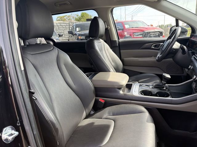 Certified 2025 Kia Carnival image 25