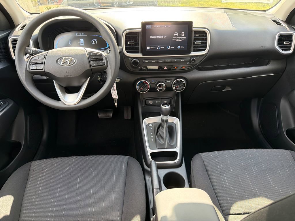 New 2026 Hyundai Venue SE image 22