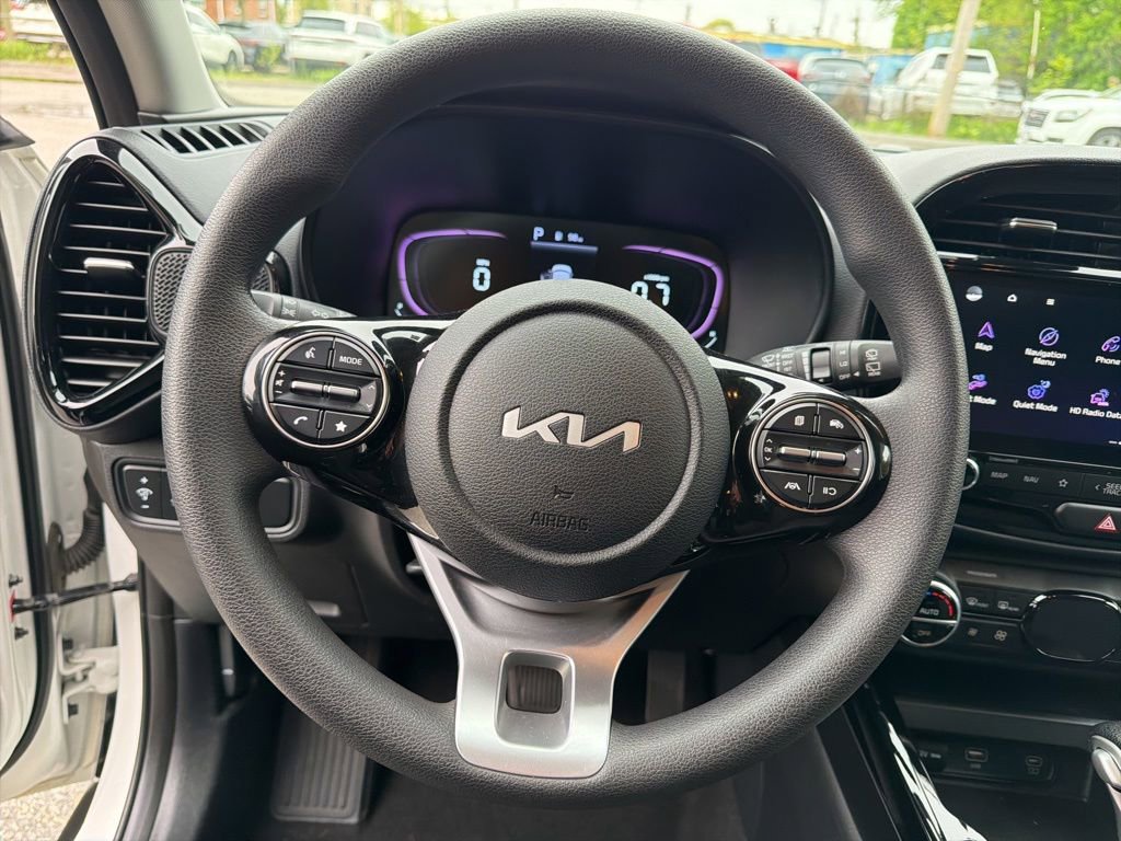 Certified 2023 Kia Soul S FWD image 14