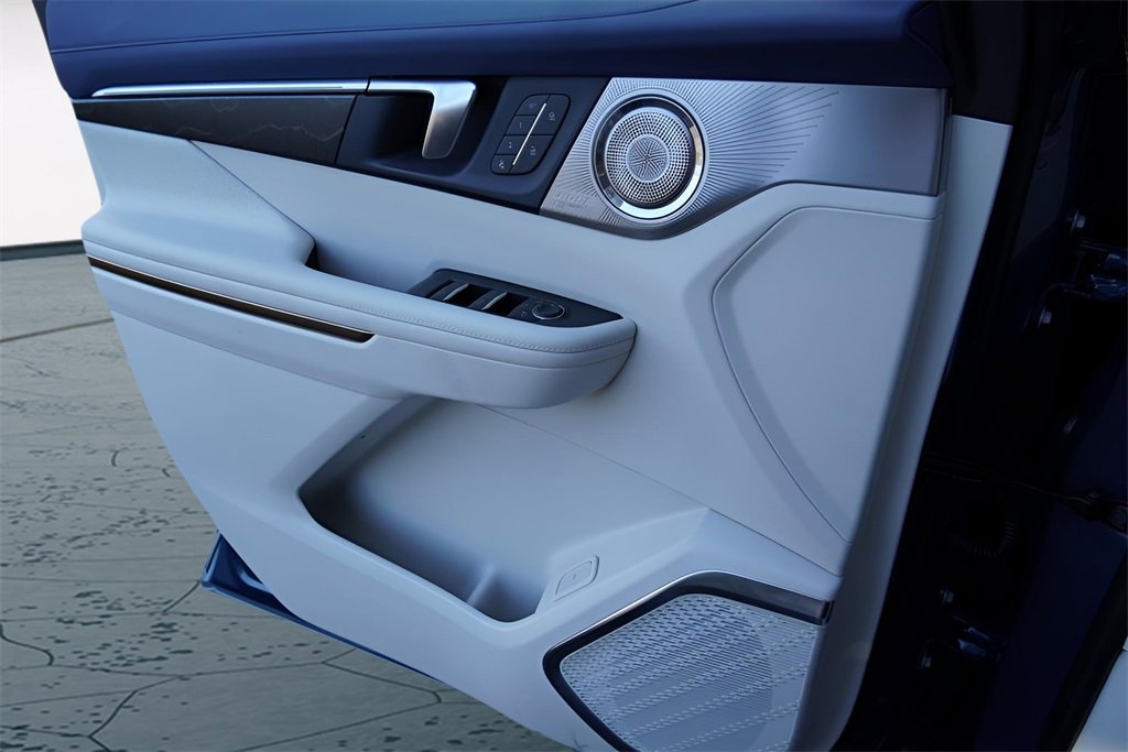 New 2026 Buick Enclave Avenir w/ Super Cruise Package image 24