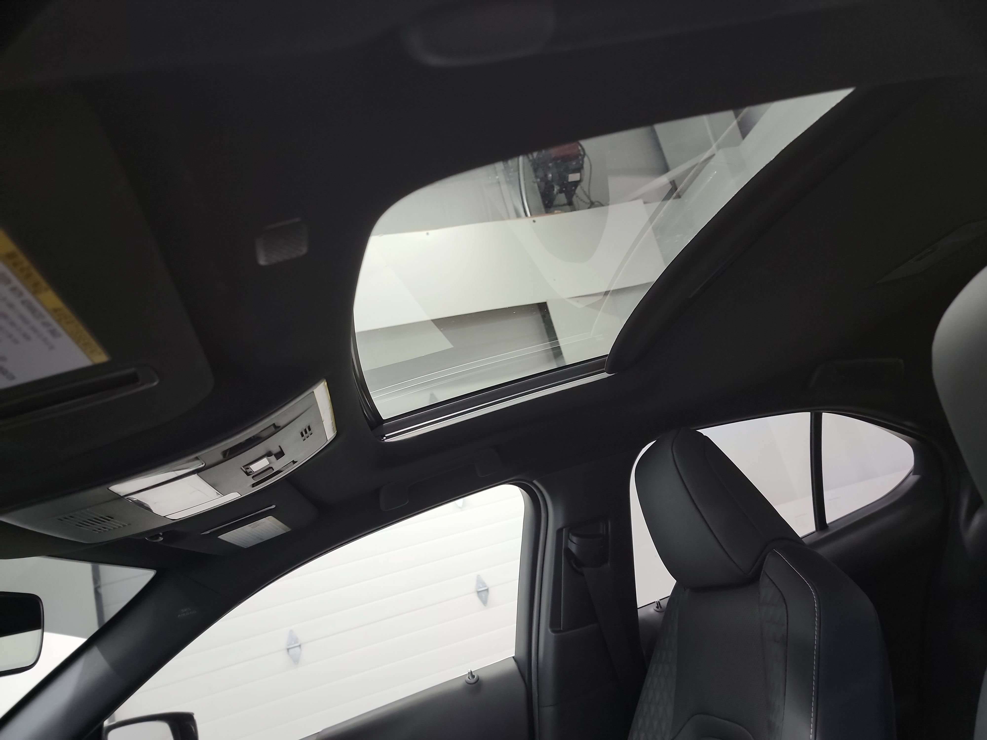 Used 2022 Lexus UX 200 w/ Premium Package FWD image 24