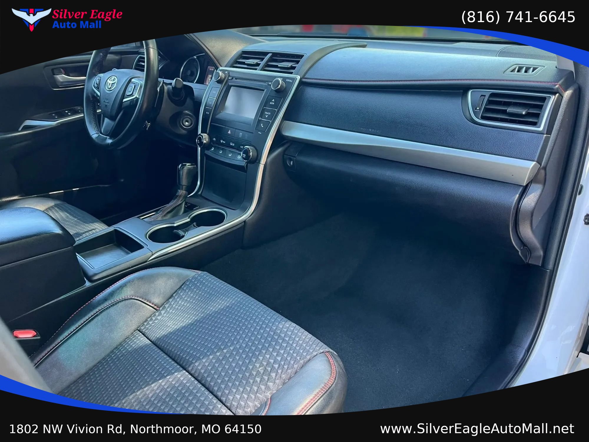 Used 2015 Toyota Camry SE FWD image 9