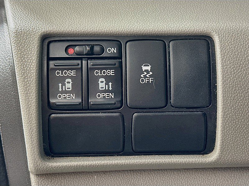 Used 2011 Honda Odyssey EX image 10