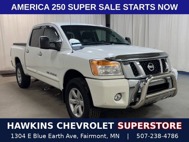 Used 2013 Nissan Titan SV image 1