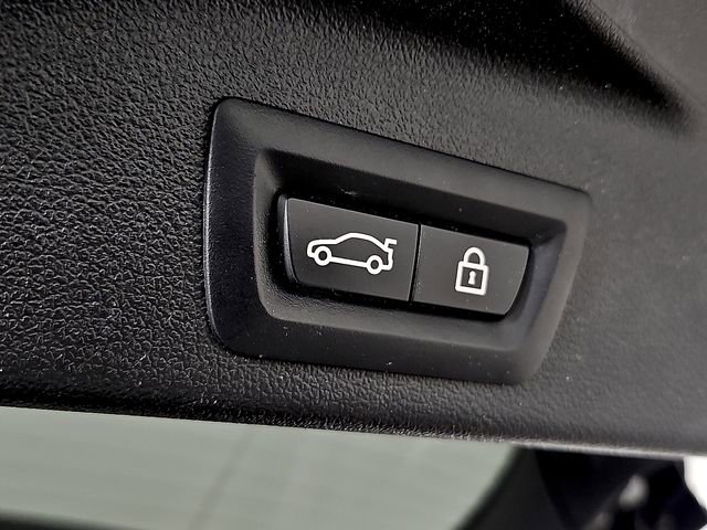 Used 2022 BMW X5 sDrive40i w/ Executive Package image 30