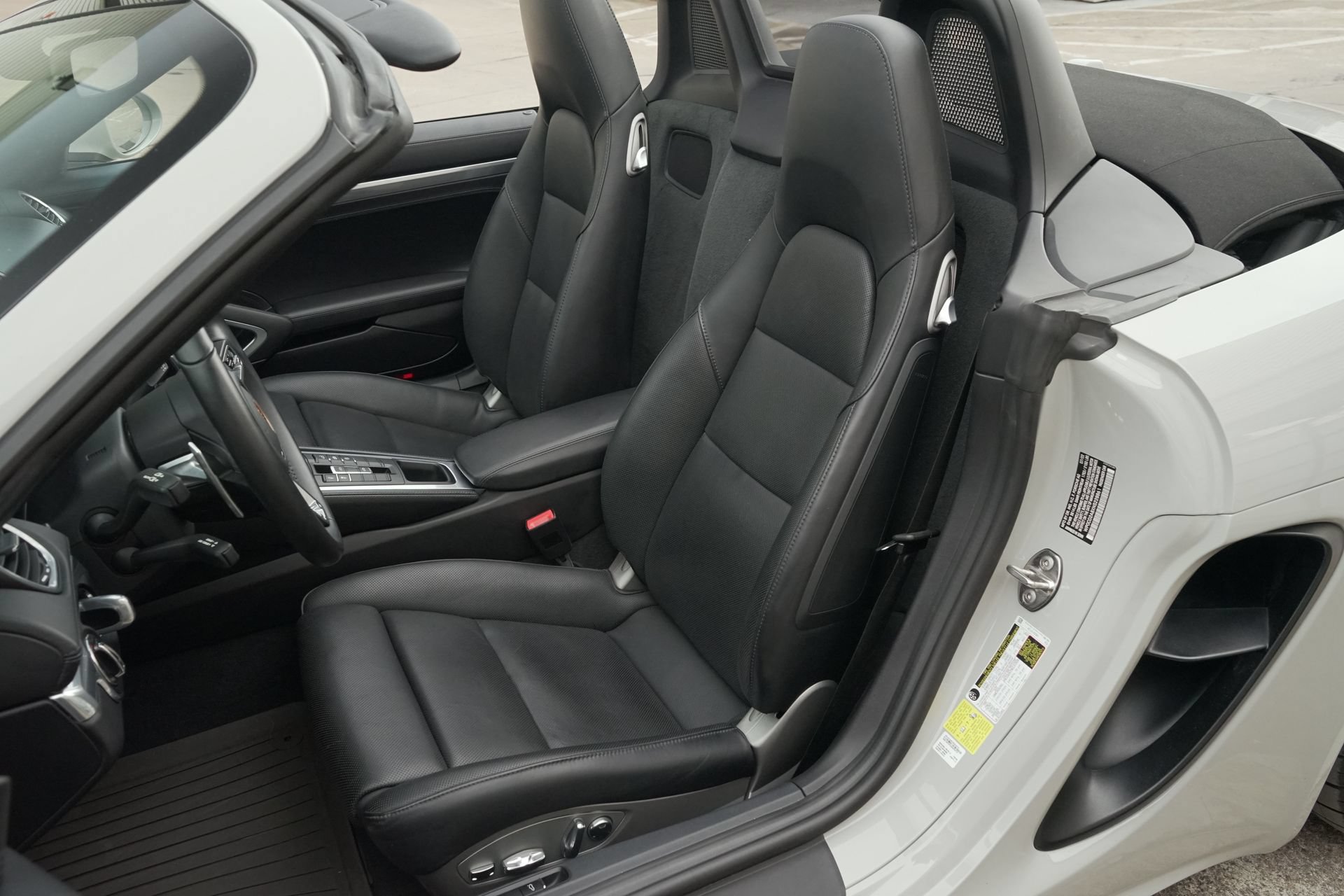Used 2022 Porsche 718 Boxster GTS RWD image 3