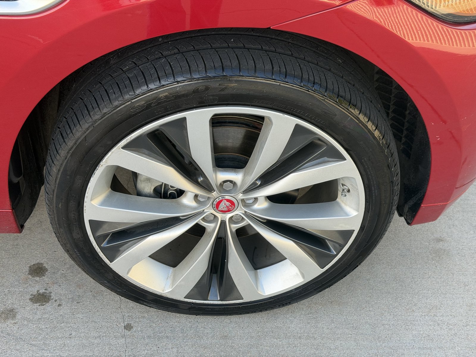 Used 2017 Jaguar F-PACE R-Sport AWD/4WD image 17